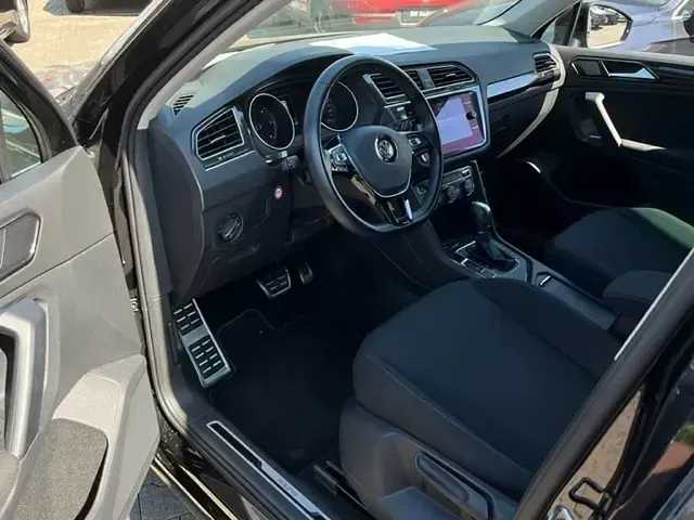 Gebraucht VW Tiguan Sound 150 PS (110 kW) 2017 Schwarz SUV