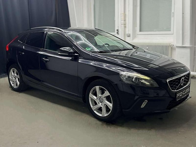Gebraucht Volvo V40 150 PS (110 kW) 2015 Schwarz Limousine
