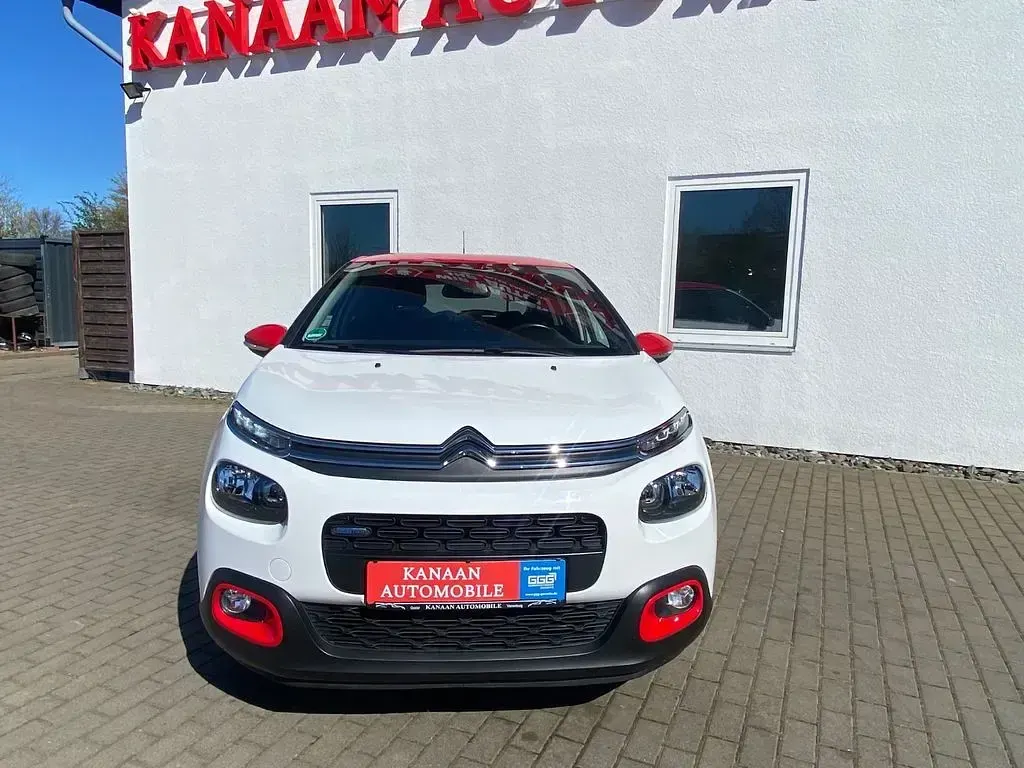 Gebraucht Citroën C3 Shine 110 PS (80 kW) 2017 Weiß Limousine