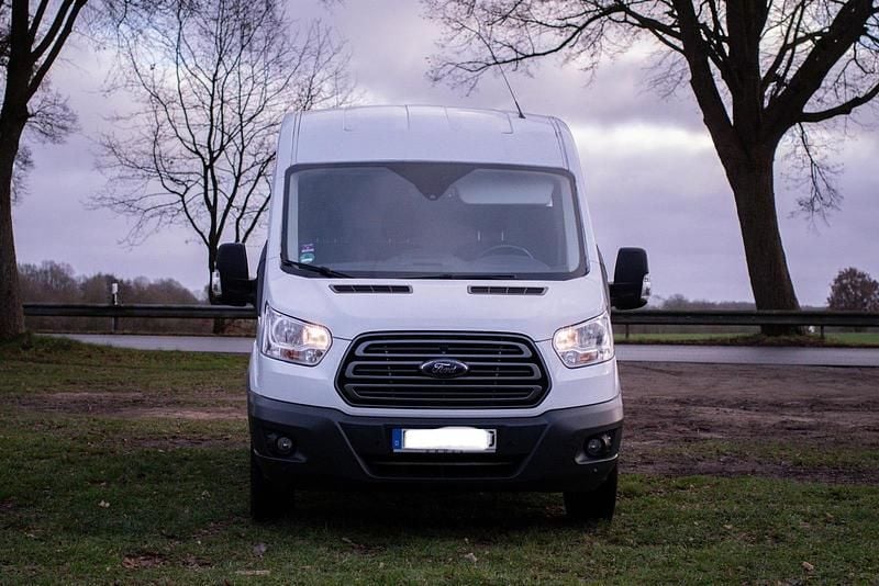 Gebraucht Ford Transit 130 PS (95 kW) 2018 Weiß Van / Kleinbus
