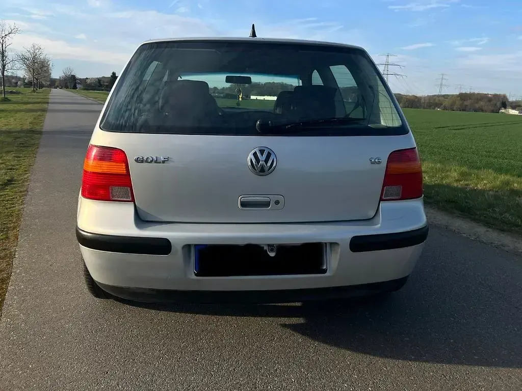 Gebraucht VW Golf III 101 PS (74 kW) 1999 Silber Limousine