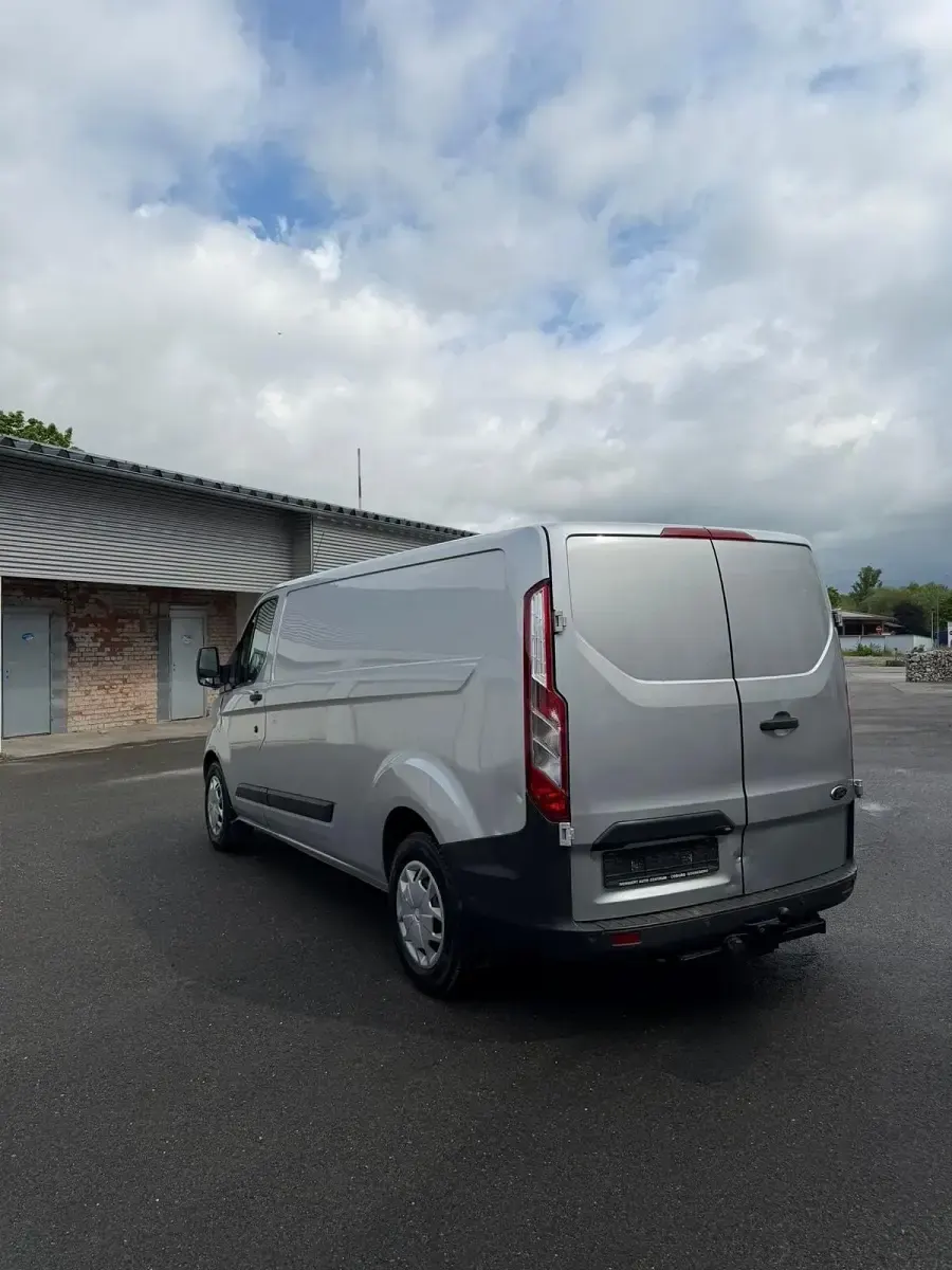 Gebraucht Ford Transit Custom 125 PS (91 kW) 2015 Silber Van / Kleinbus