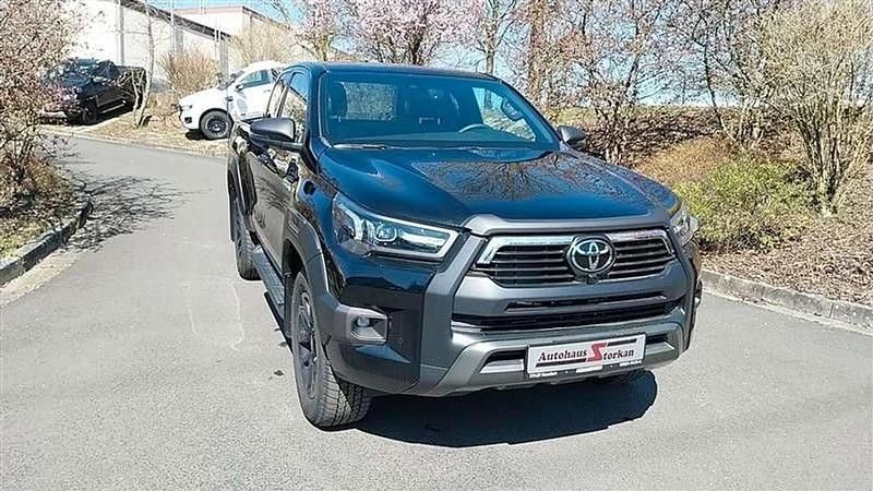 Schwarz Neu 2025 Toyota HiLux Abholung | 64.890 € (Teuer) - Bild 1/4