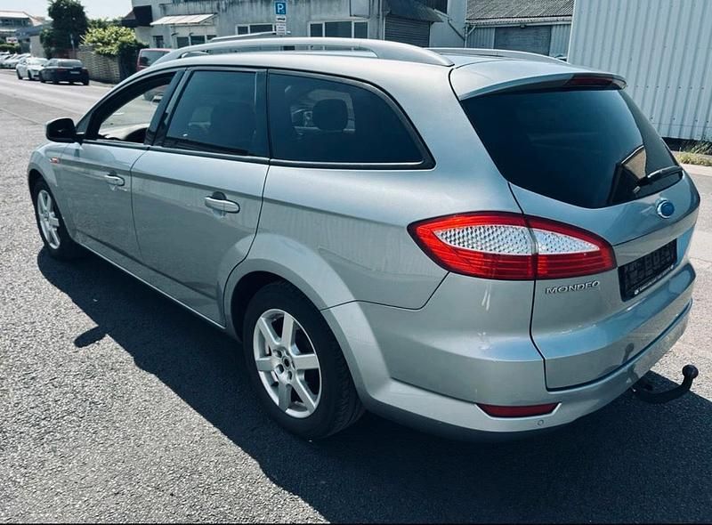 Silber Gebraucht 2008 Ford Mondeo Kombi | 1.900 € (Guter Preis) - Bild 1/4