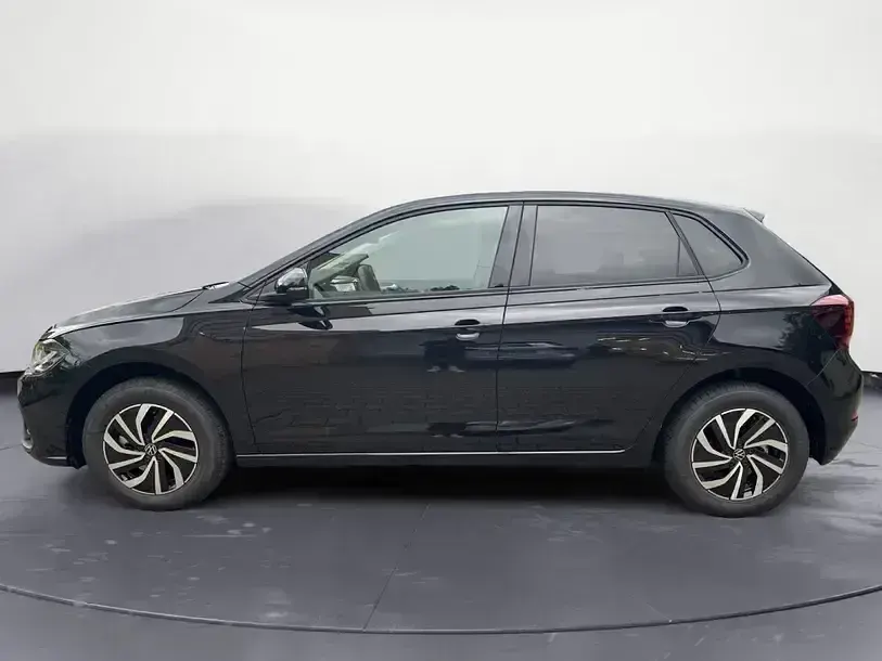 Neu VW Polo Life 116 PS (85 kW) 2025 Deep black perleffekt Kleinwagen