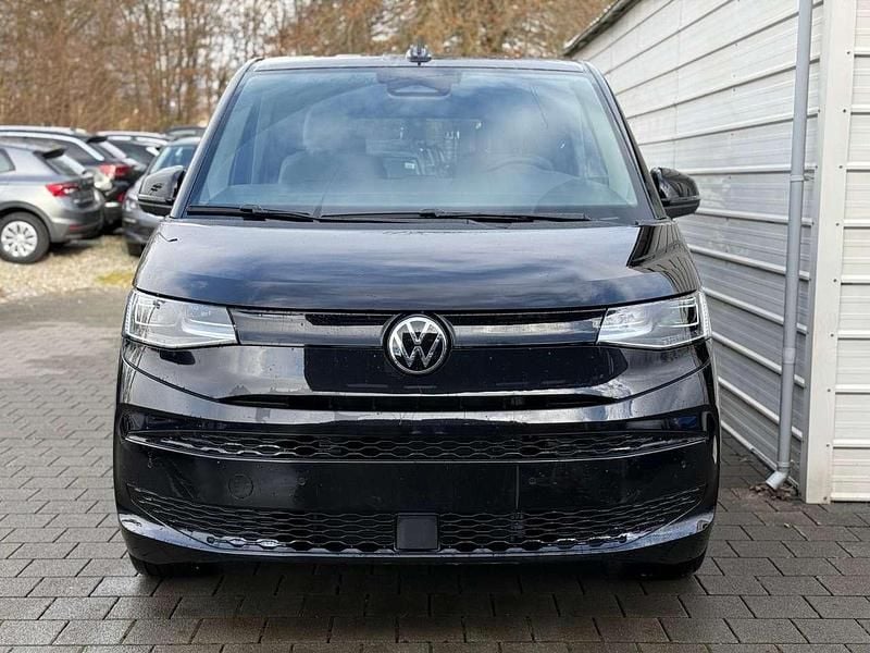 Neu VW Multivan 150 PS (110 kW) 2026 Deep black perleffekt Van