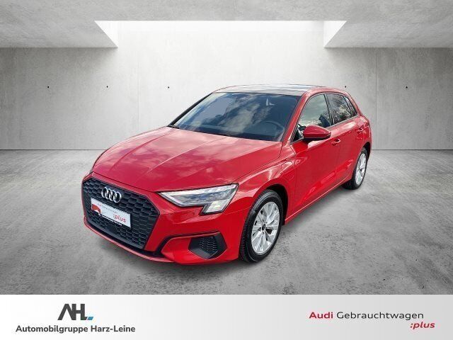 Rot Gebraucht 2022 Audi A3 Sportback e-tron Advanced Limousine | 28.438 € (Teuer) - Bild 1/4