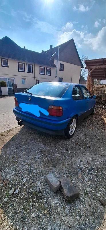 Gebraucht BMW 316 Compact 102 PS (75 kW) 1996 Blau Kleinwagen