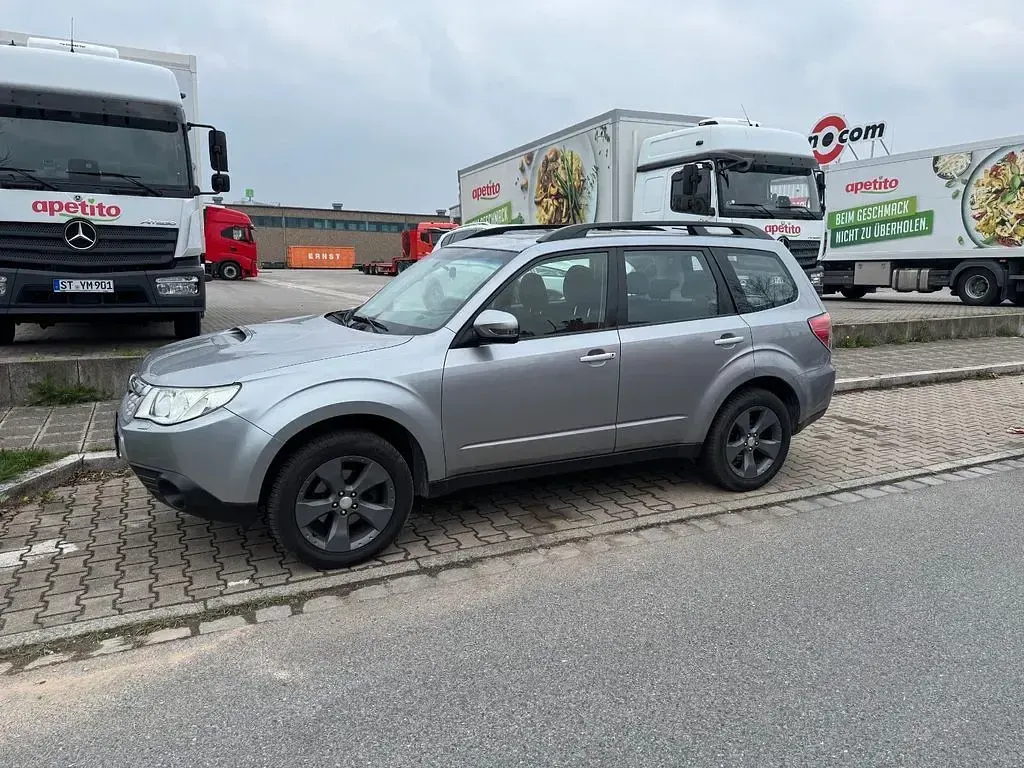 Gebraucht Subaru Forester 147 PS (108 kW) 2012 Grau SUV