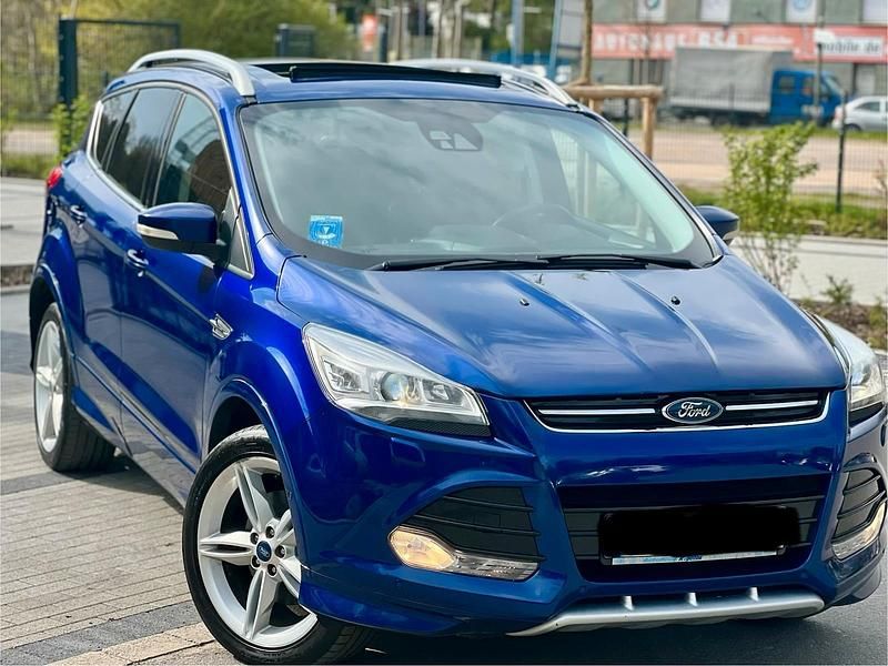 Gebraucht Ford Kuga 150 PS (110 kW) 2016 Blau SUV