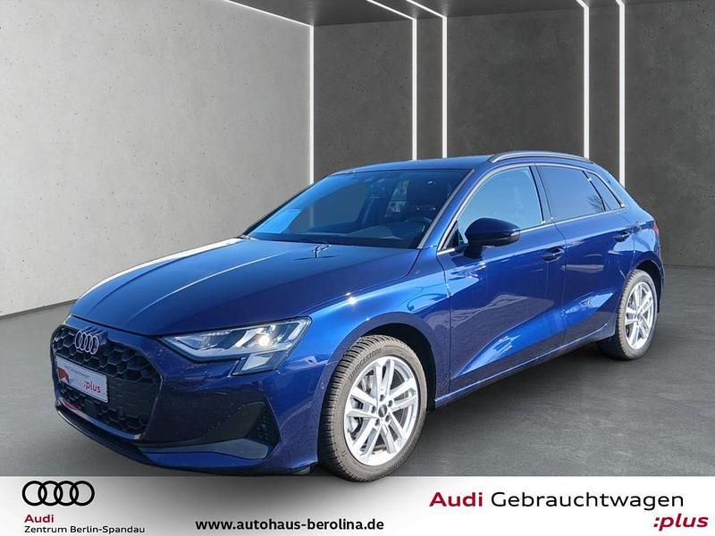Gebraucht Audi A3 Ambiente 116 PS (85 kW) 2025 Blau Limousine