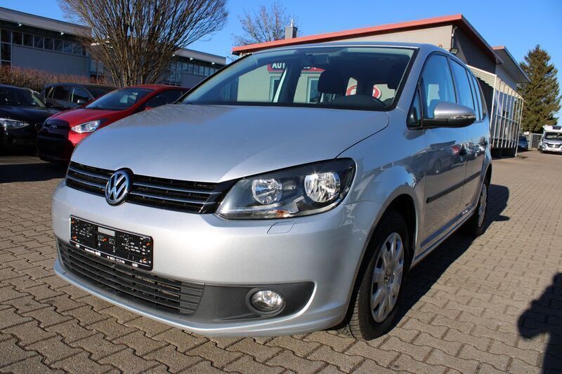 Gebraucht VW Touran 105 PS (77 kW) 2013 Silber Van / Kleinbus