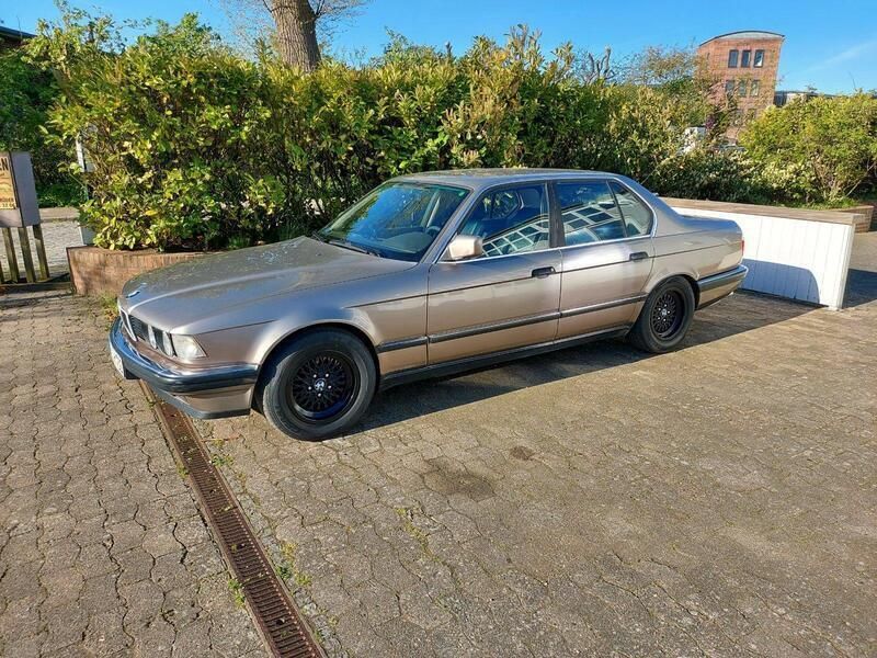 Andere außenfarben Gebraucht 1988 BMW 730L Limousine | 6.000 € - Bild 1/1