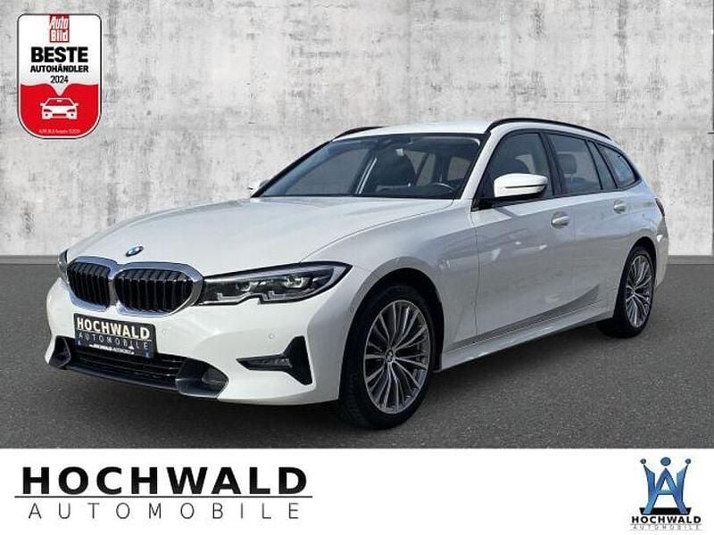 Gebraucht BMW 320 Sport Line 190 PS (139 kW) 2022 Weiß Limousine