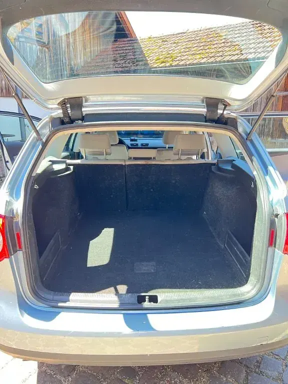 Gebraucht VW Passat 105 PS (77 kW) 2007 Silber Limousine