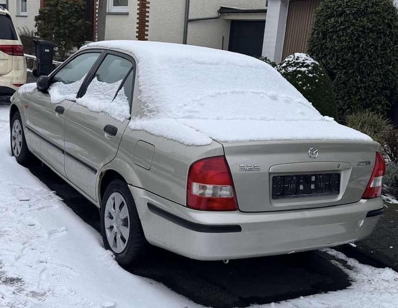Gebraucht Mazda 323 75 PS (55 kW) 1999 Limousine