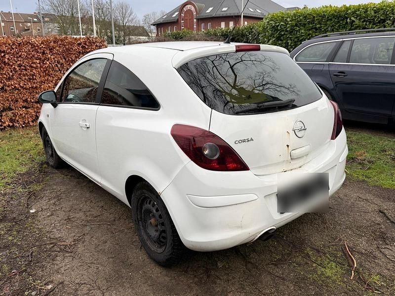Gebraucht Opel Corsa 87 PS (63 kW) 2010 Weiß Kleinwagen