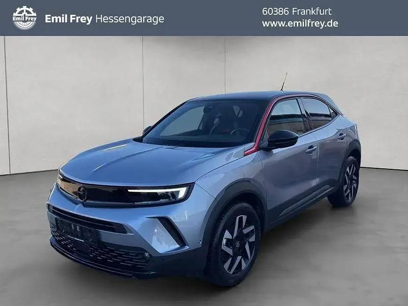 Kontrast grau metallic Gebraucht 2024 Opel Mokka SUV | 23.950 € (Fairer Preis) - Bild 1/4