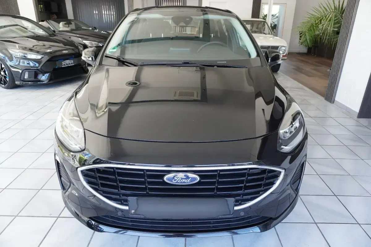Gebraucht Ford Fiesta 75 PS (55 kW) 2022 Schwarz metallic Kleinwagen