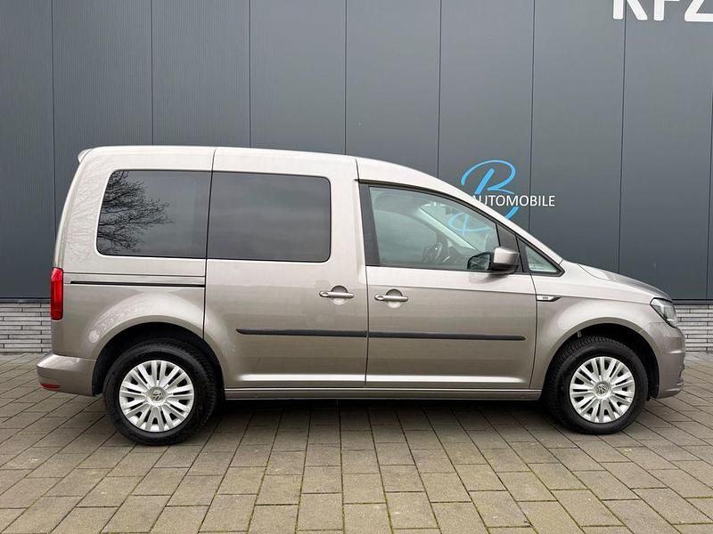 Gebraucht VW Caddy Trendline 84 PS (61 kW) 2016 Beige Van / Kleinbus