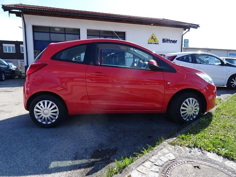 Gebraucht Ford Ka Trend 69 PS (50 kW) 2012 Rot Kleinwagen