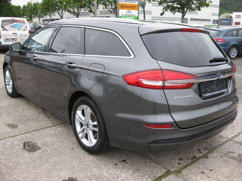 Gebraucht Ford Mondeo Titanium 150 PS (110 kW) 2019 Magneticgrau (metallic) (metallic) Kombi
