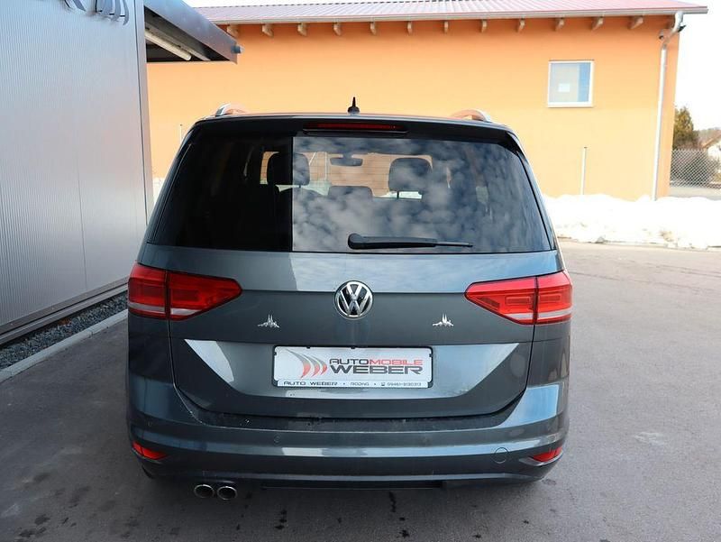 Gebraucht VW Touran Highline 190 PS (139 kW) 2018 Grau Van / Kleinbus