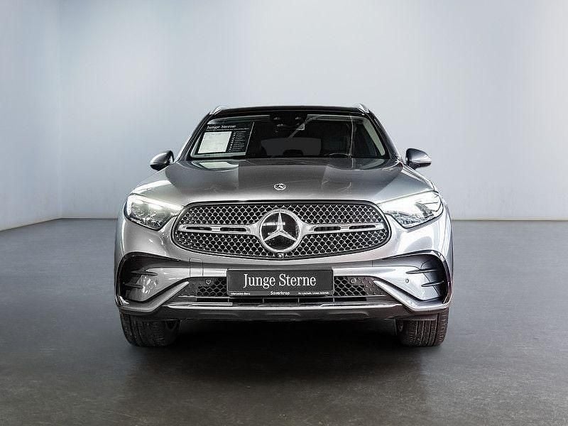 Gebraucht Mercedes GLC400d AMG 381 PS (280 kW) 2023 Graulack selenitgrau (metallic) SUV