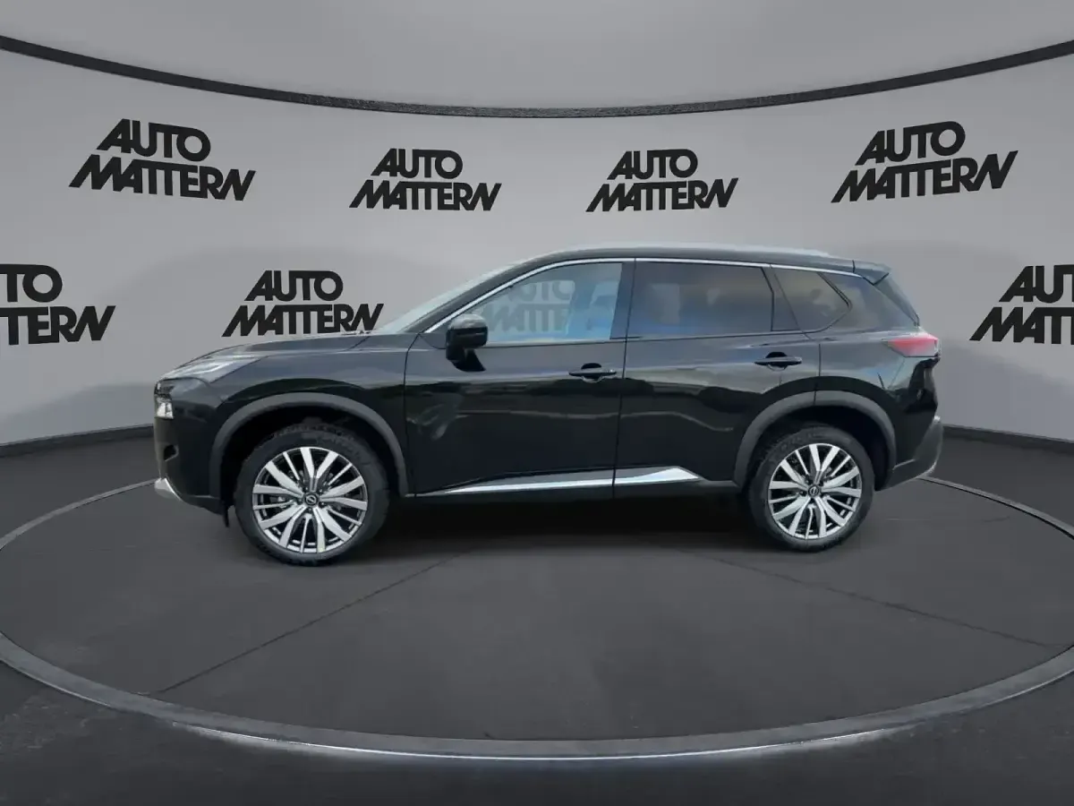 Neu Nissan X-Trail Tekna+ 163 PS (119 kW) 2025 Schwarz SUV