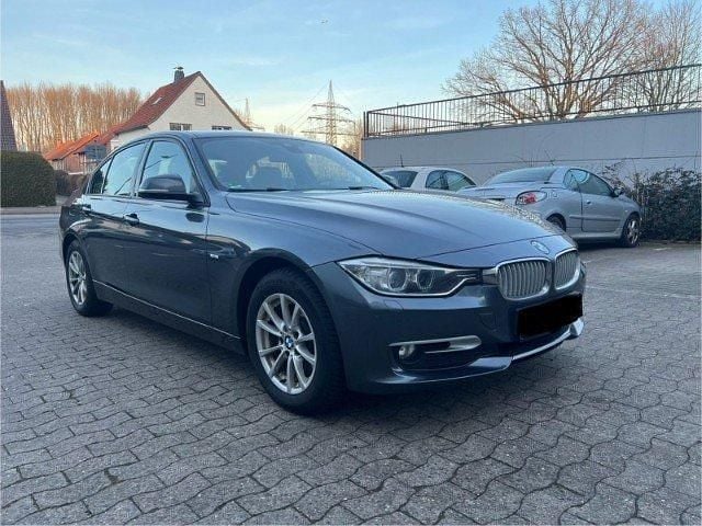 Grau metallic Gebraucht 2012 BMW 320 Limousine | 7.500 € (Superpreis) - Bild 1/4