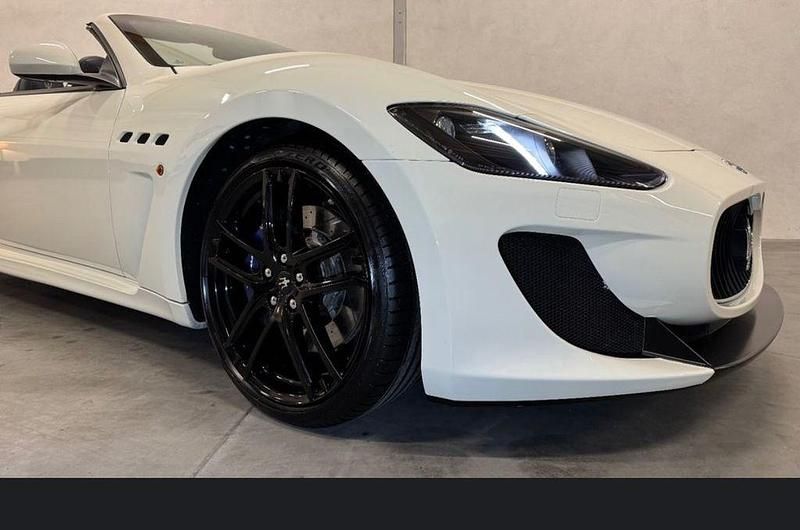 Gebraucht Maserati GranCabrio 460 PS (338 kW) 2015 Weiß Cabrio
