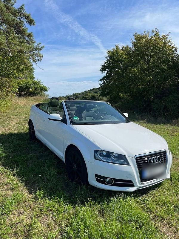Weiß Gebraucht 2010 Audi A3 Cabriolet Ambition Cabrio | 6.700 € (Guter Preis) - Bild 1/4