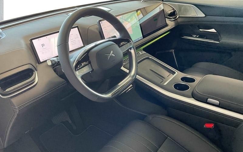 Neu XPENG G9 RWD Standard Range 230 kW (313 PS) 2025 Weiß SUV