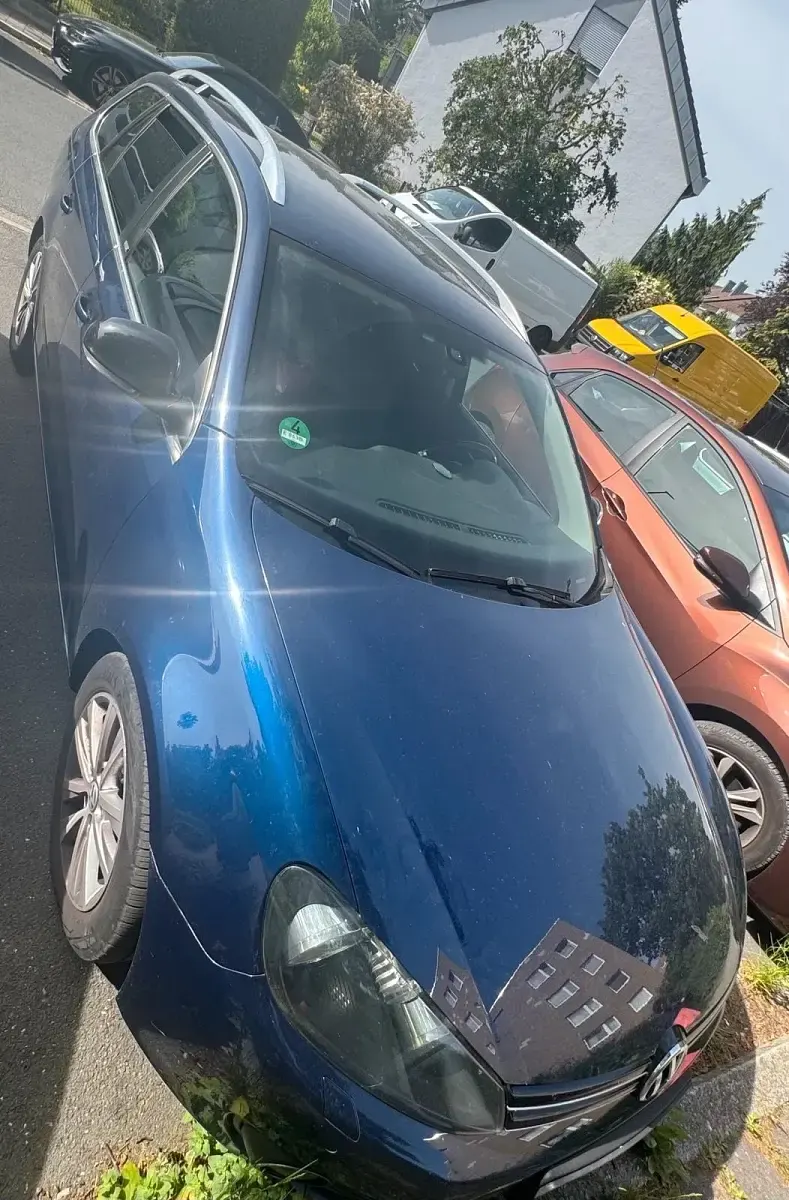 Gebraucht VW Golf VI 122 PS (89 kW) 2011 Blau Kleinwagen