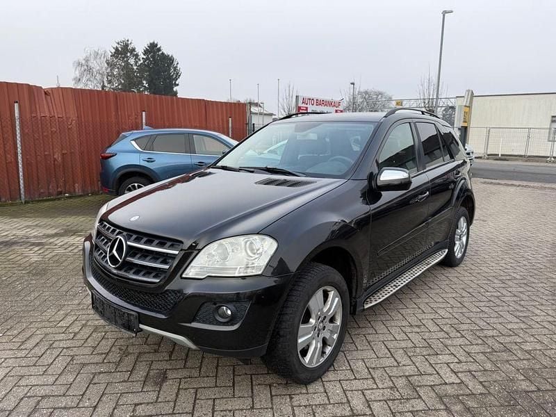 Gebraucht Mercedes ML280 190 PS (139 kW) 2008 Schwarz SUV