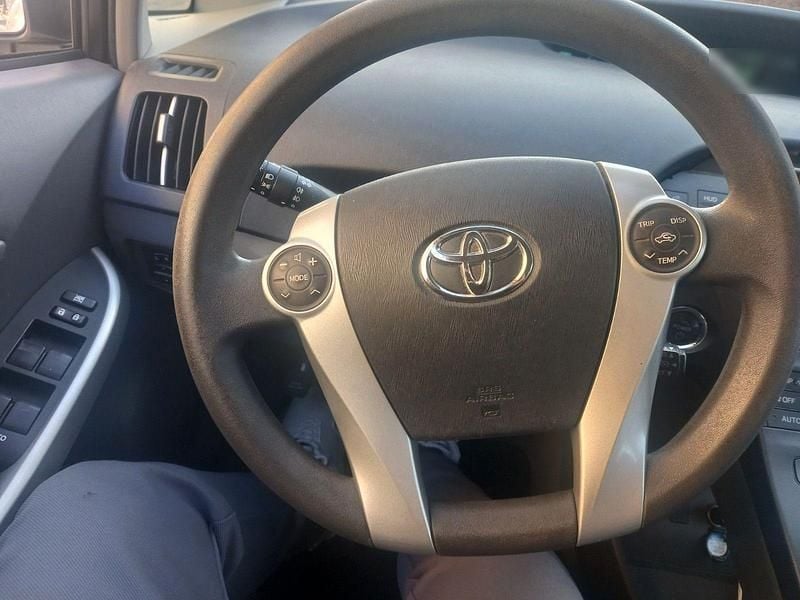 Gebraucht Toyota Prius 136 PS (100 kW) 2011 Silber Limousine