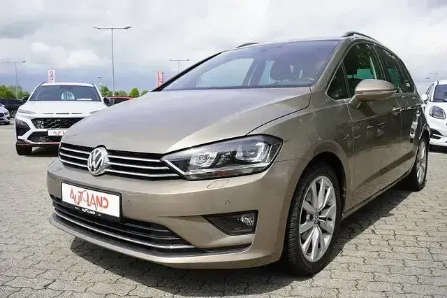 Gebraucht VW Golf Sportsvan 125 PS (91 kW) 2018 Gold Van / Kleinbus