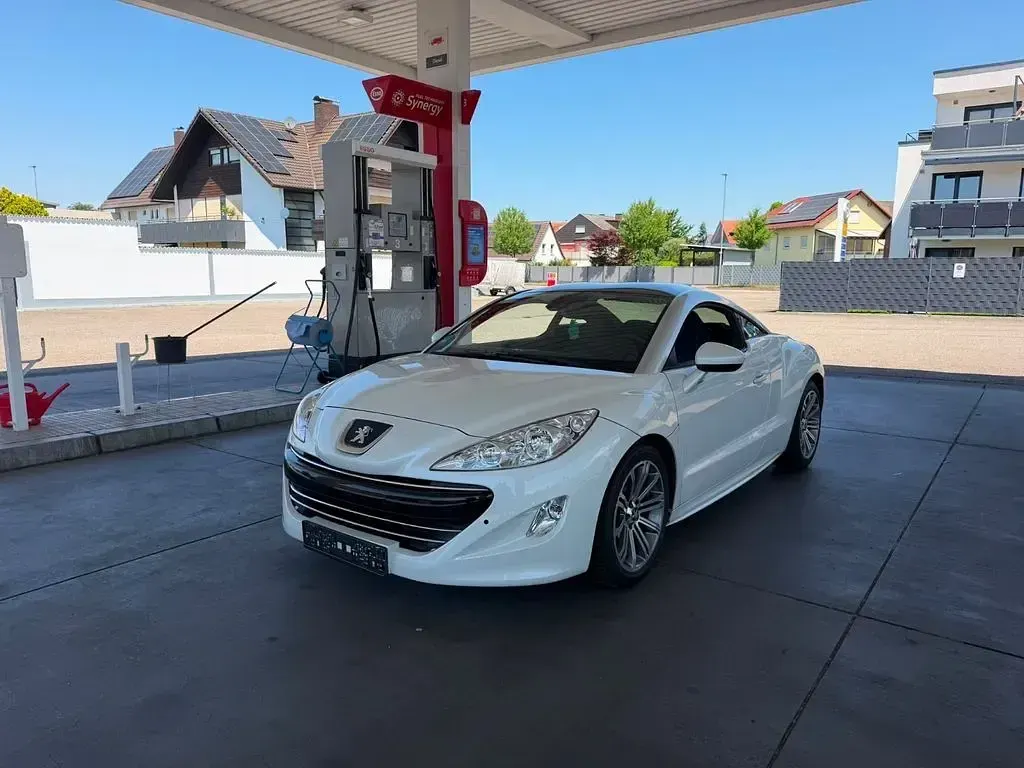 Gebraucht Peugeot RCZ 156 PS (114 kW) 2012 Weiß Coupé