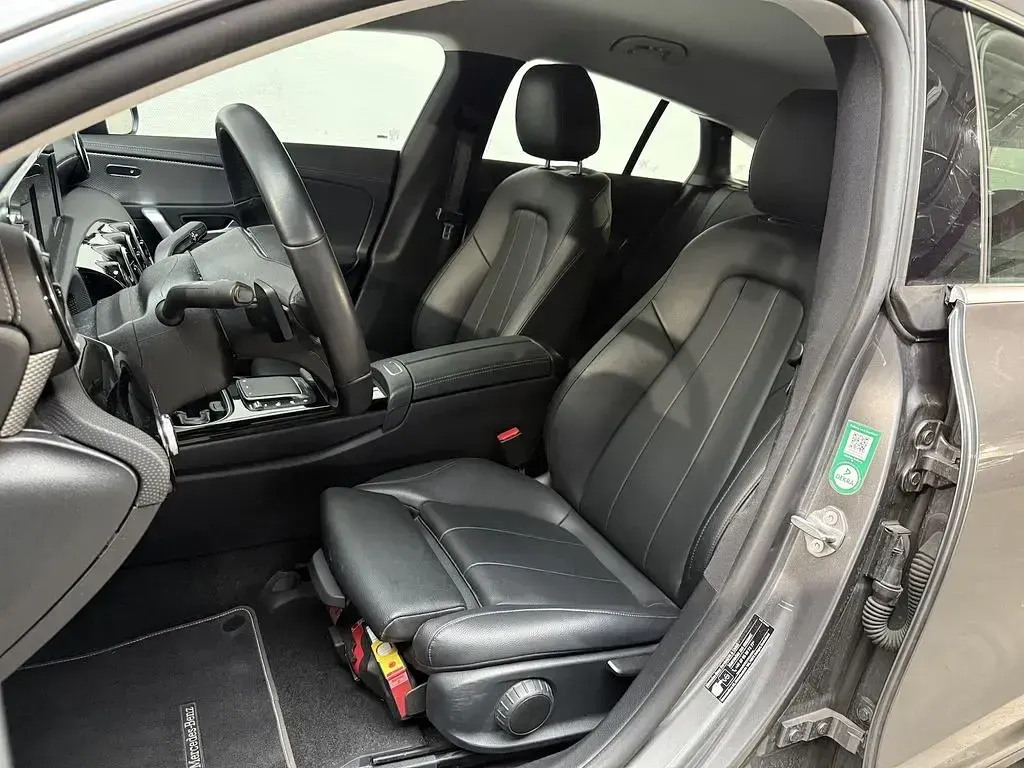 Gebraucht Mercedes CLA220 Shooting Brake 190 PS (139 kW) 2021 Grau Kombi