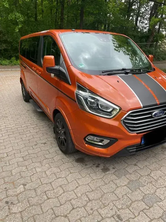 Gebraucht Ford Tourneo Custom Titanium X 170 PS (125 kW) 2019 Orange Van