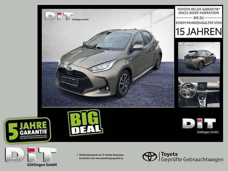Manganbronze metallic Gebraucht 2021 Toyota Yaris Club Kleinwagen | 16.990 € (Fairer Preis) - Bild 1/3