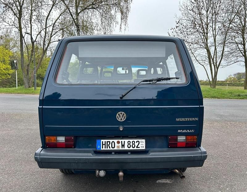 Second-hand VW Multivan 112 CP (82 kW) 1988 Albastru Monovolum
