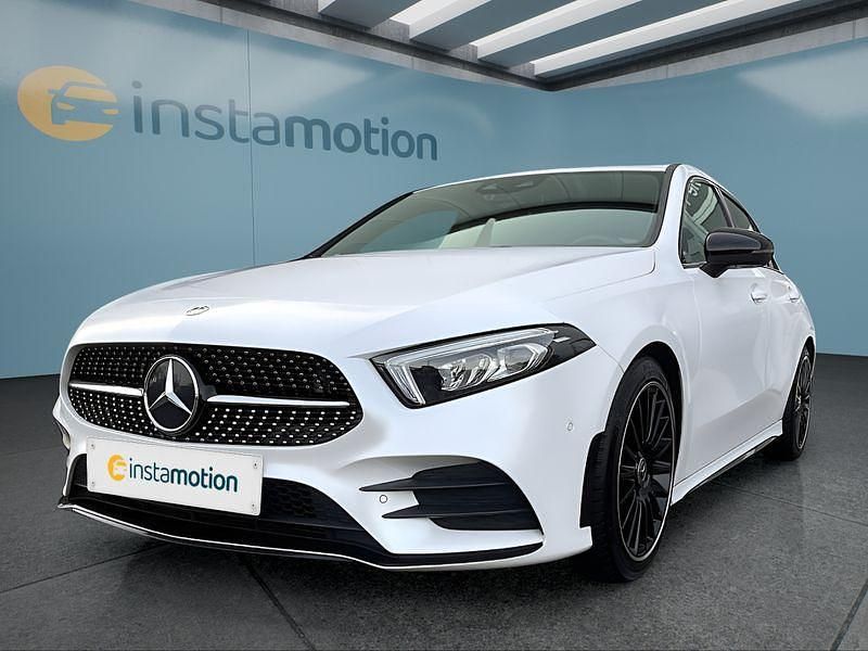 Rot Gebraucht 2019 Mercedes A200 Limousine | 24.599 € (Etwas zu teuer) - Bild 1/4