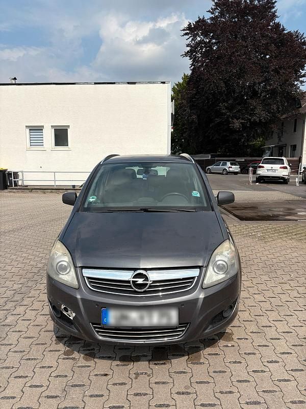Grau Gebraucht 2010 Opel Zafira Van / Kleinbus | 3.250 € (Fairer Preis) - Bild 1/4
