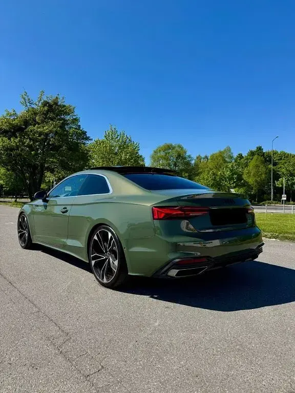 Gebraucht Audi A5 Sport 204 PS (150 kW) 2020 Grün Coupé