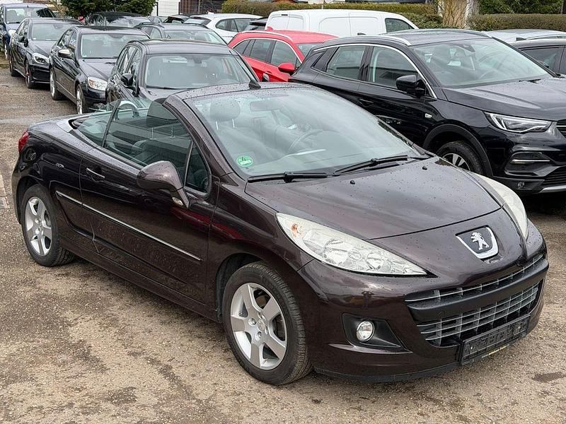 Gebraucht Peugeot 207 Active 120 PS (88 kW) 2015 Rouge noir Cabrio