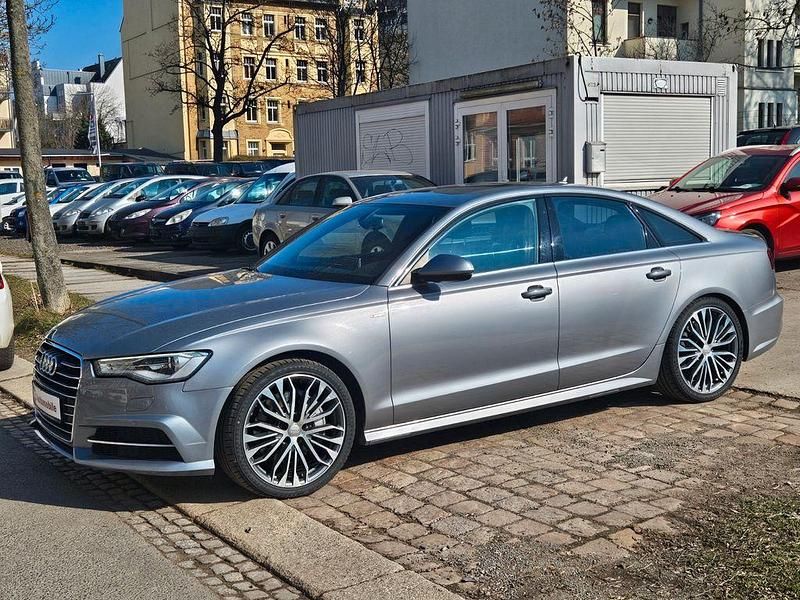 Second-hand Audi A6 S-Line 252 CP (185 kW) 2015 Argintiu Berlinǎ
