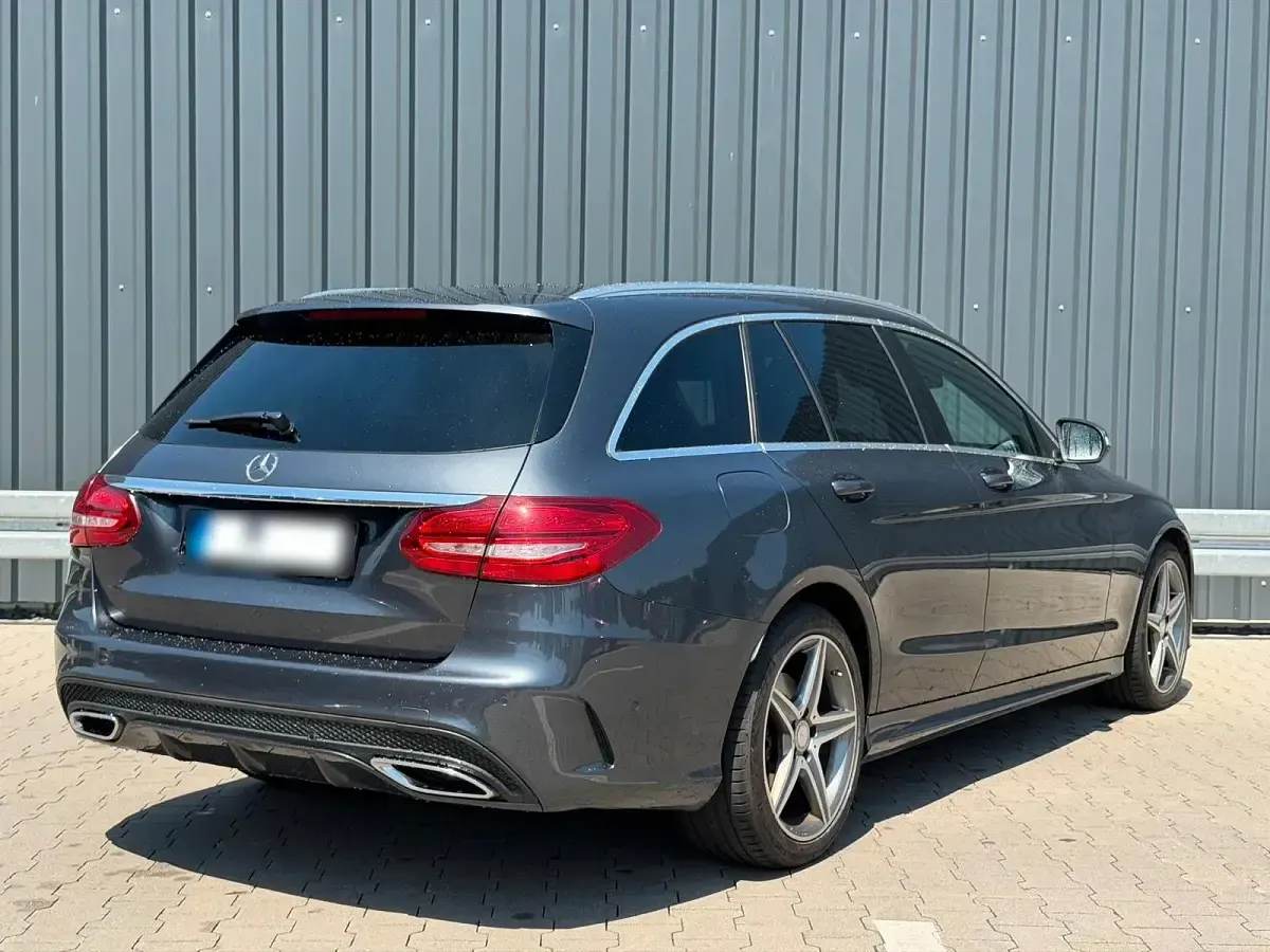Gebraucht Mercedes C250 AMG line 204 PS (150 kW) 2015 Grau Kombi