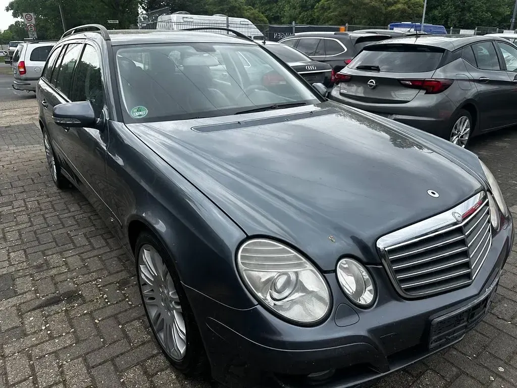 Gebraucht Mercedes E280 190 PS (139 kW) 2007 Grau Kombi