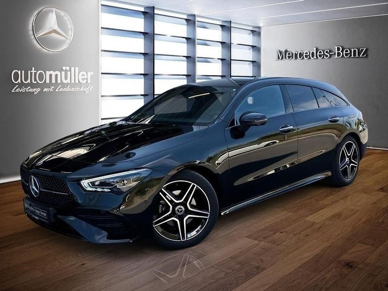 Schwarz Gebraucht 2024 Mercedes CLA180 Shooting Brake AMG Kombi | 31.470 € - Bild 1/3